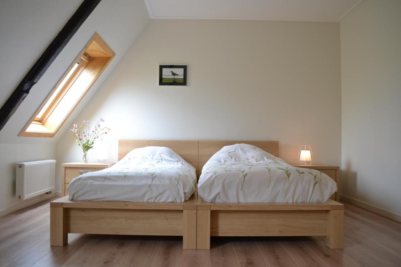 B&B Boerderij De Tempel Greonterp Bagian luar foto